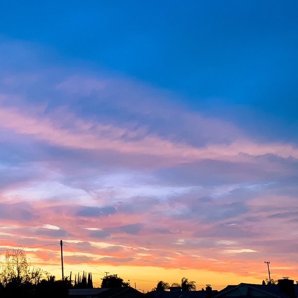 My Info Here. Closet Info’s Next Door ➔ - Picture 5 of 12